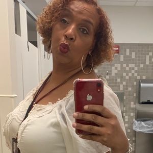 Meet your Posher, Melessa